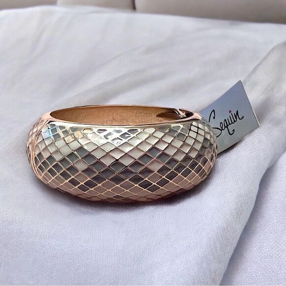 Sequin Cream Gray Snake Skin Pattern Gold Tone Clamper Bangle Bracelet NWT - Picture 1 of 4